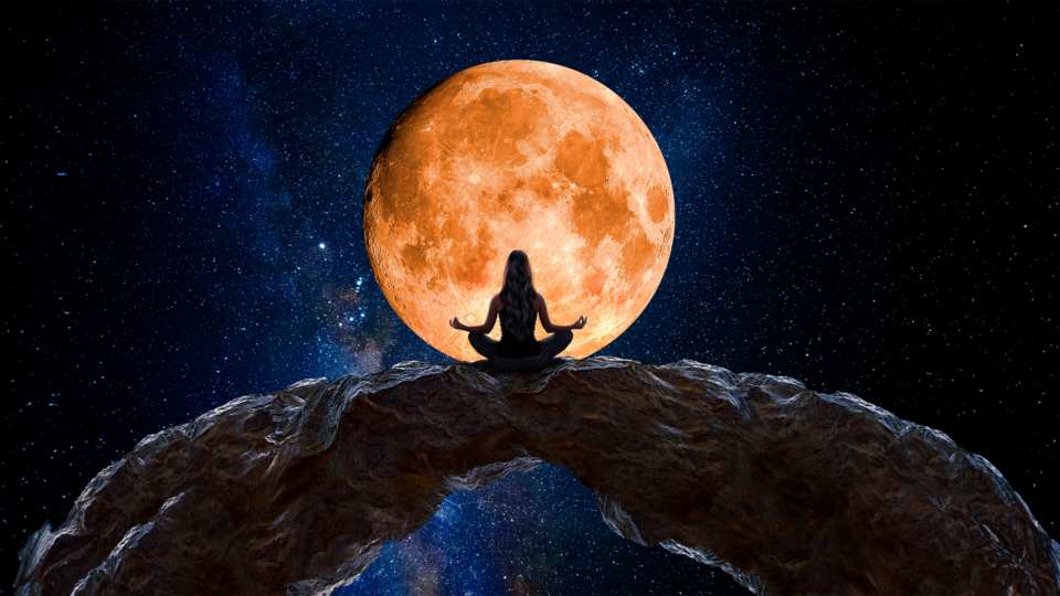 full moon yoga